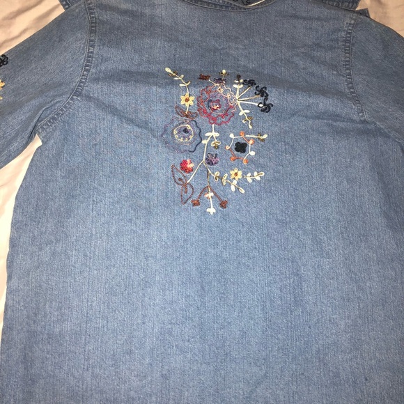 Denim & Co Embroidered Denim Jacket | M | Unisex - Picture 3 of 4